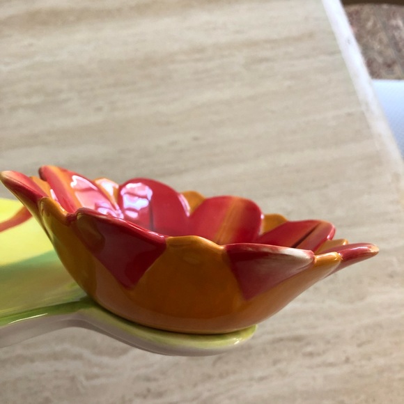 NWOT Flower Blossom Ceramic Chip and Dip Set - 1 Piece Attached - Picture 5 of 5